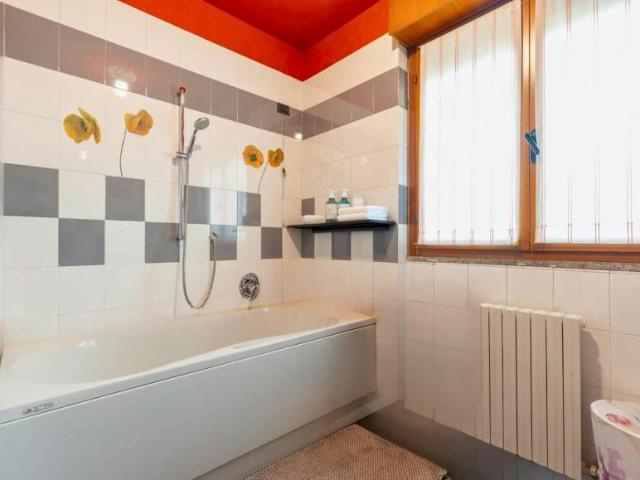 Appartamento 3 camere da letto, Milan Milan 20148 DLS98959358