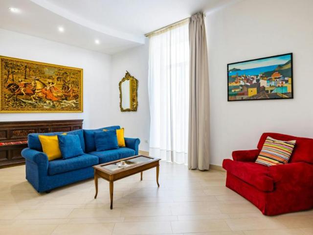 Appartamento 3 camere da letto, Naples Naples 80135 DS103579886