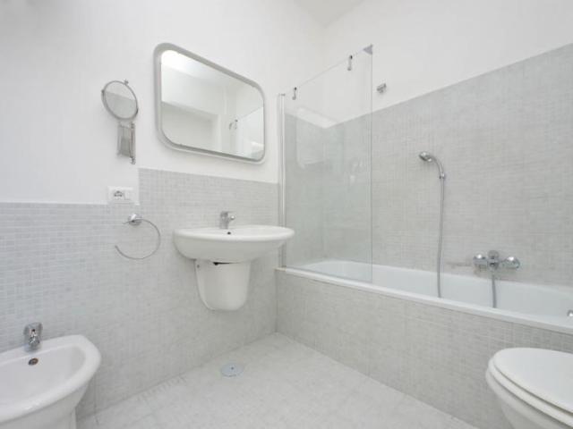 Appartamento 3 camere da letto, Roma Roma DS105091054