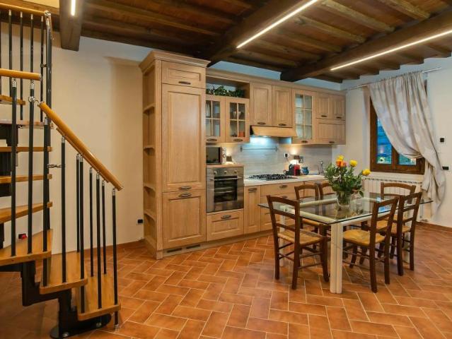 Appartamento 3 camere da letto, Vicchio Vicchio 50039 ES91420773