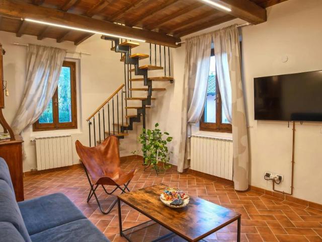 Appartamento 3 camere da letto, Vicchio Vicchio 50039 ES91420775