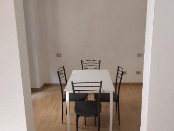 Appartamento 3 camere e 2 bagni con terrazzino
