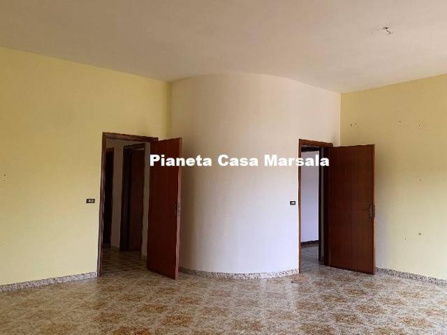 APPARTAMENTO 180MQ 2°PIANO SENZA ASCENSORE