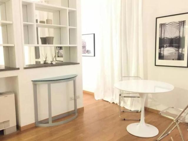 Appartamento 1 camere da letto, Milan Milan 20121 ELS104796338