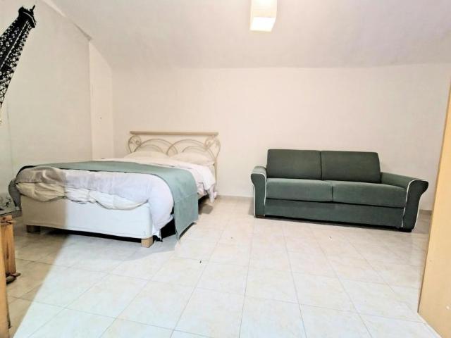 Appartamento 1 camere da letto, Naples Naples 80138 ES103152605