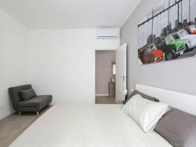 Appartamento 1 camere da letto, Rozzano Rozzano 20089 ES103800214