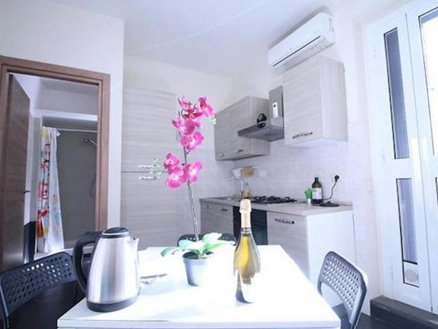 Appartamento 1 camere da letto, Rome Rome 00173 ELS87659133