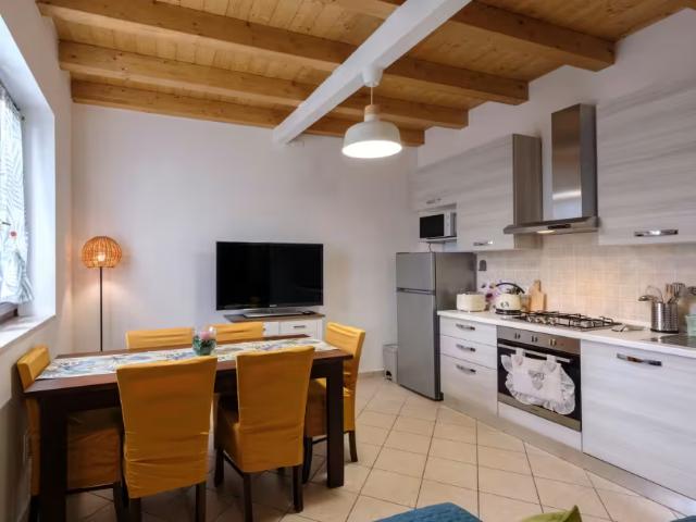 Appartamento 2 camere da letto, Castelnuovo del Garda Castelnuovo del Garda 37014 DLS96615990