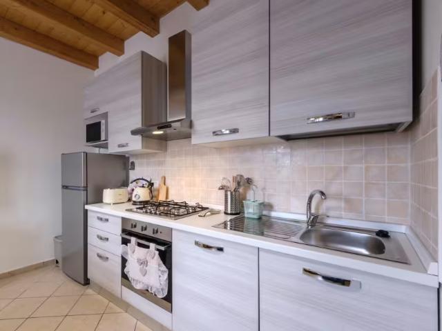Appartamento 2 camere da letto, Castelnuovo del Garda Castelnuovo del Garda 37014 ELS96615990