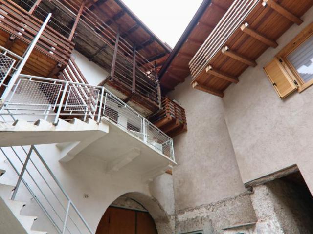 Appartamento 2 camere da letto, Besenello Trento ES85970694