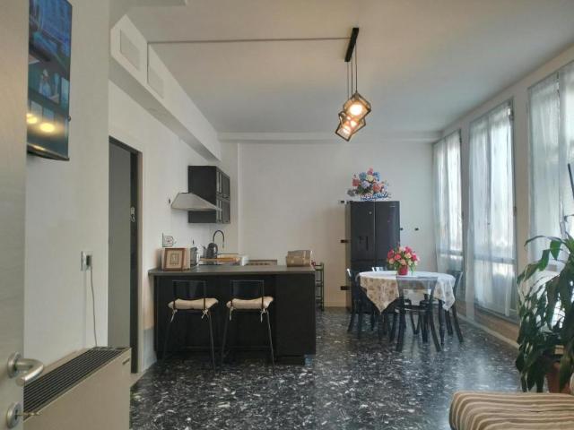 Appartamento 2 camere da letto, Genoa Genoa 16124 DS104507637