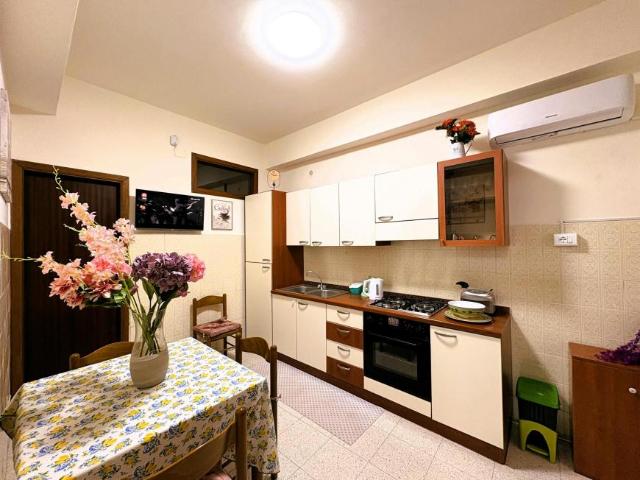 Appartamento 2 camere da letto, Gliaca Gliaca 98060 DS103579727