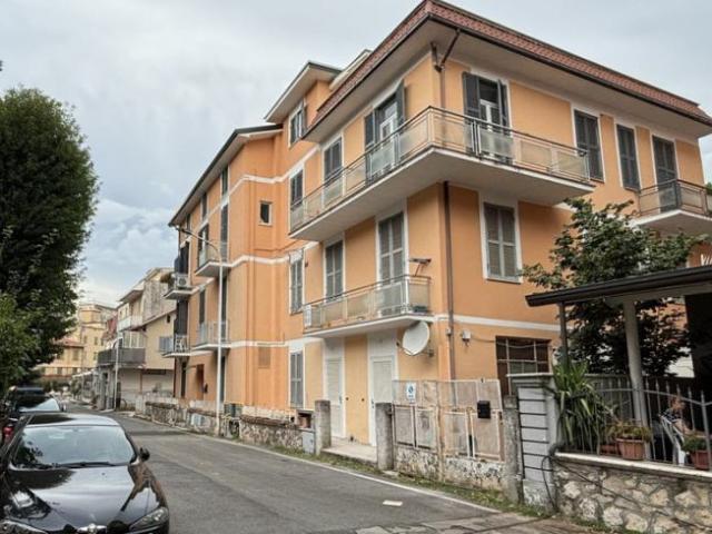 Appartamento 2 camere da letto, Fiuggi Fiuggi DS97642237