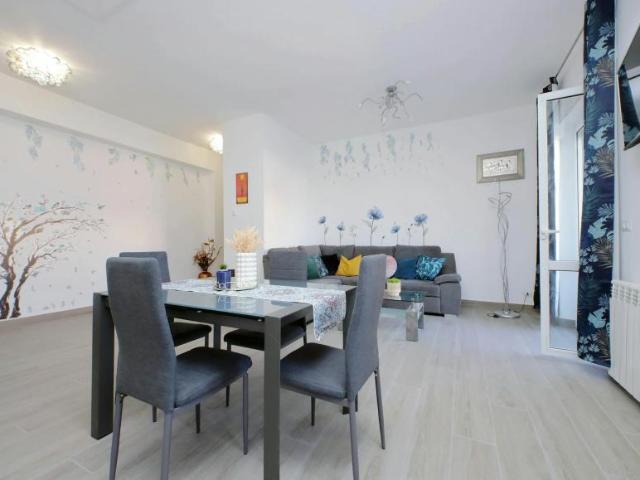 Appartamento 2 camere da letto, Fiumicino Fiumicino 00054 DS104783243