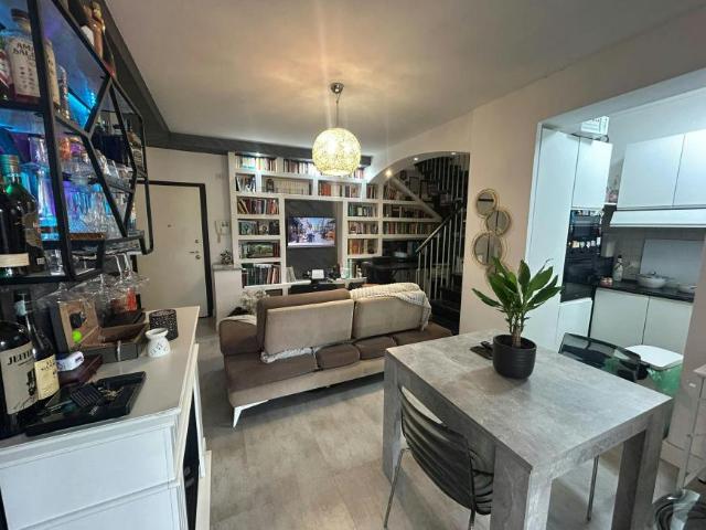 Appartamento 2 camere da letto, Lido di Ostia Lido di Ostia 00122 ES106135973