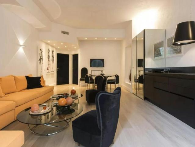 Appartamento 2 camere da letto, Milan Milan 20121 DS104564448