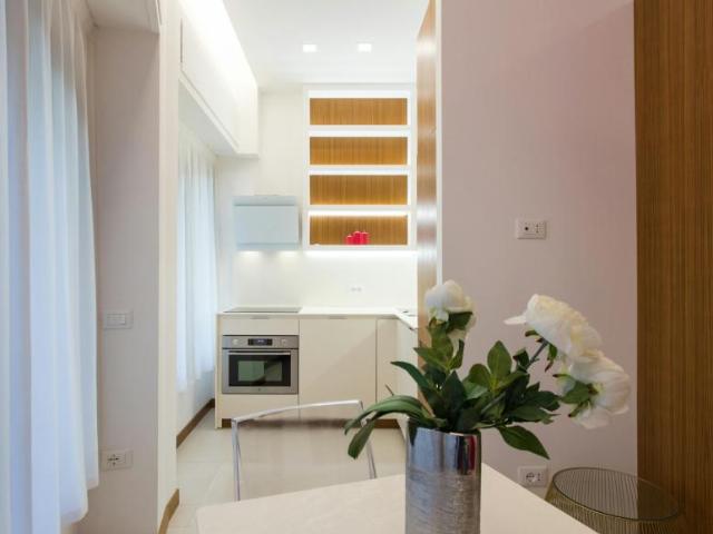 Appartamento 2 camere da letto, Milan Milan 20122 ES104826446