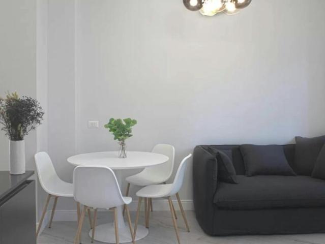 Appartamento 2 camere da letto, Milan Milan 20124 DS105468205