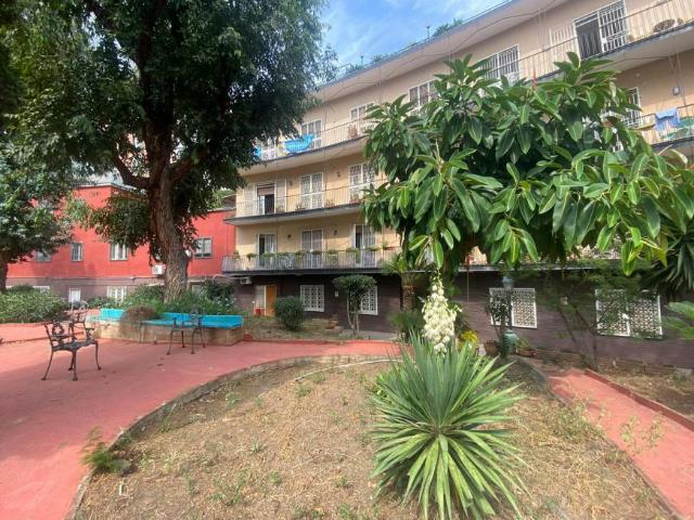Appartamento 2 camere da letto, Naples Naples 80121 DS105283506