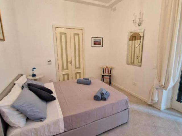 Appartamento 2 camere da letto, Naples Naples 80128 ES105436232