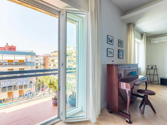 Appartamento 2 camere da letto, Naples Naples 80131 DS103180038
