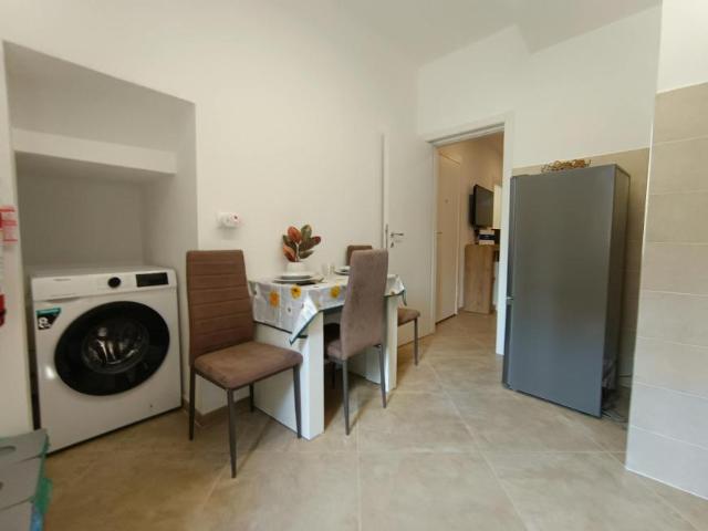 Appartamento 2 camere da letto, Savona Savona 17100 DS102554089