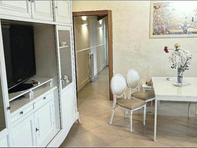 Appartamento 2 camere da letto, Pomigliano d'Arco Pomigliano d'Arco 80038 DS99267236