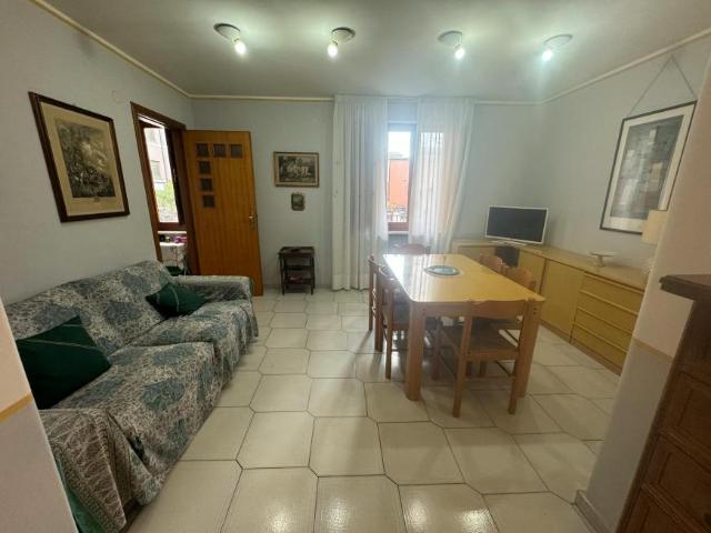 Appartamento 2 camere da letto, Palmi Palmi 89015 DLS100764452