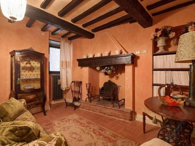 Appartamento 2 camere da letto, Perugia Perugia 06123 ELS105136334