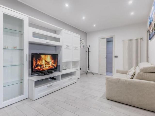 Appartamento 2 camere da letto, Roma Roma DS104955866