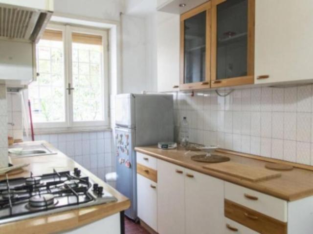 Appartamento 2 camere da letto, Roma Roma DS104955999