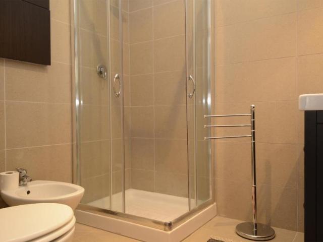 Appartamento 2 camere da letto, Roma Roma ES104956014