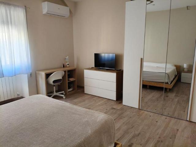 Appartamento 2 camere da letto, Roma Roma ES105876889