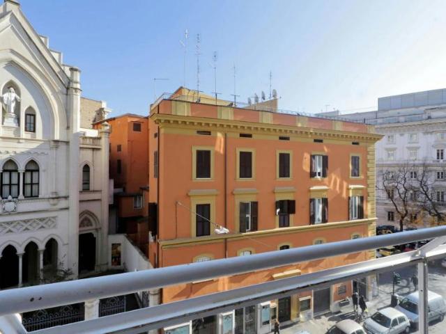 Appartamento 2 camere da letto, Rome Rome 00187 DS104992277