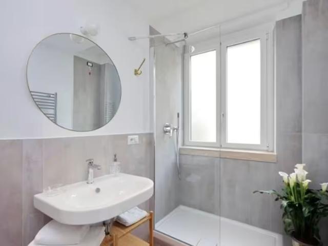 Appartamento 2 camere da letto, Rome Rome 00187 ES96209396