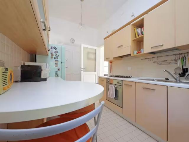 Appartamento 2 camere da letto, Rome Rome 00197 ES96208892