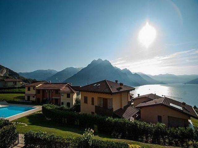 Appartamento 2 camere da letto, Riva di Solto Lombardy 24060 DS96308445