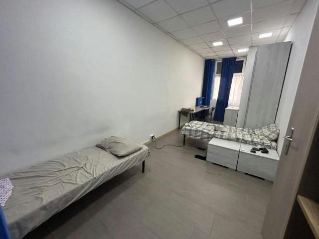 Appartamento 2 camere da letto, Turin Turin 10142 ELS104992127