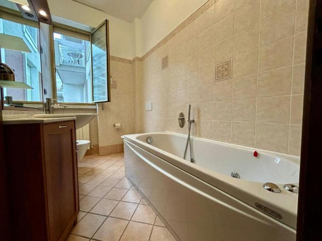 Appartamento 2 camere da letto, Varese Varese 21100 DS101916017