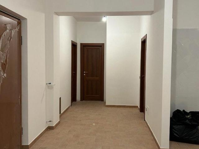 Appartamento 2 letto ampio salone 100 km da Roma