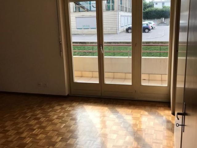 Appartamento 2 locali con balcone e vista panoramica a Vezia