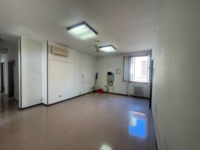 Appartamento 7 vani 130mq