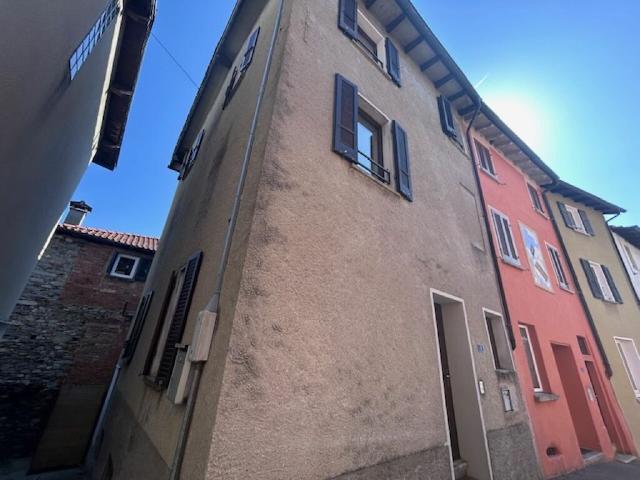 APPARTAMENTO 4.5 LOCALI DUPLEX CON GIARDINO