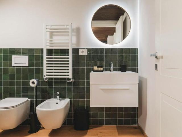 Appartamento 4 camere da letto, Como Como 22100 ES102020229
