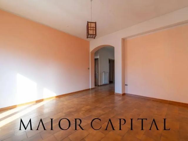 Appartamento 4 camere da letto, Oschiri Sardinia 07027 ES102811837