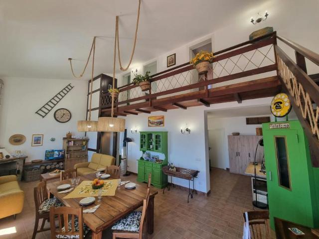 Appartamento 4 camere da letto, Mascali Mascali 95016 ELS103061544