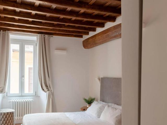Appartamento 4 camere da letto, Rome Rome 00187 ES105676141