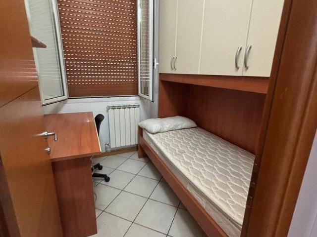 Appartamento 4 camere zona universitaria