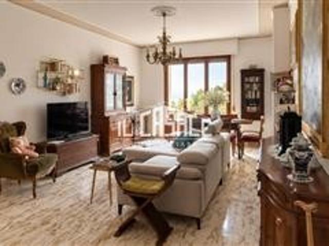 Appartamento 5 vani a Dicomano