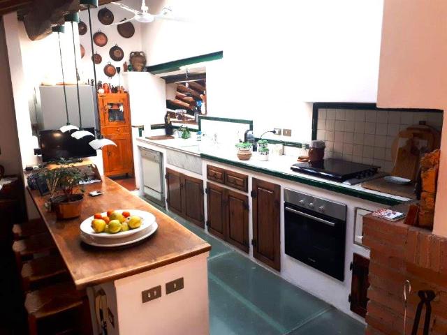 Appartamento 5 vani 230mq